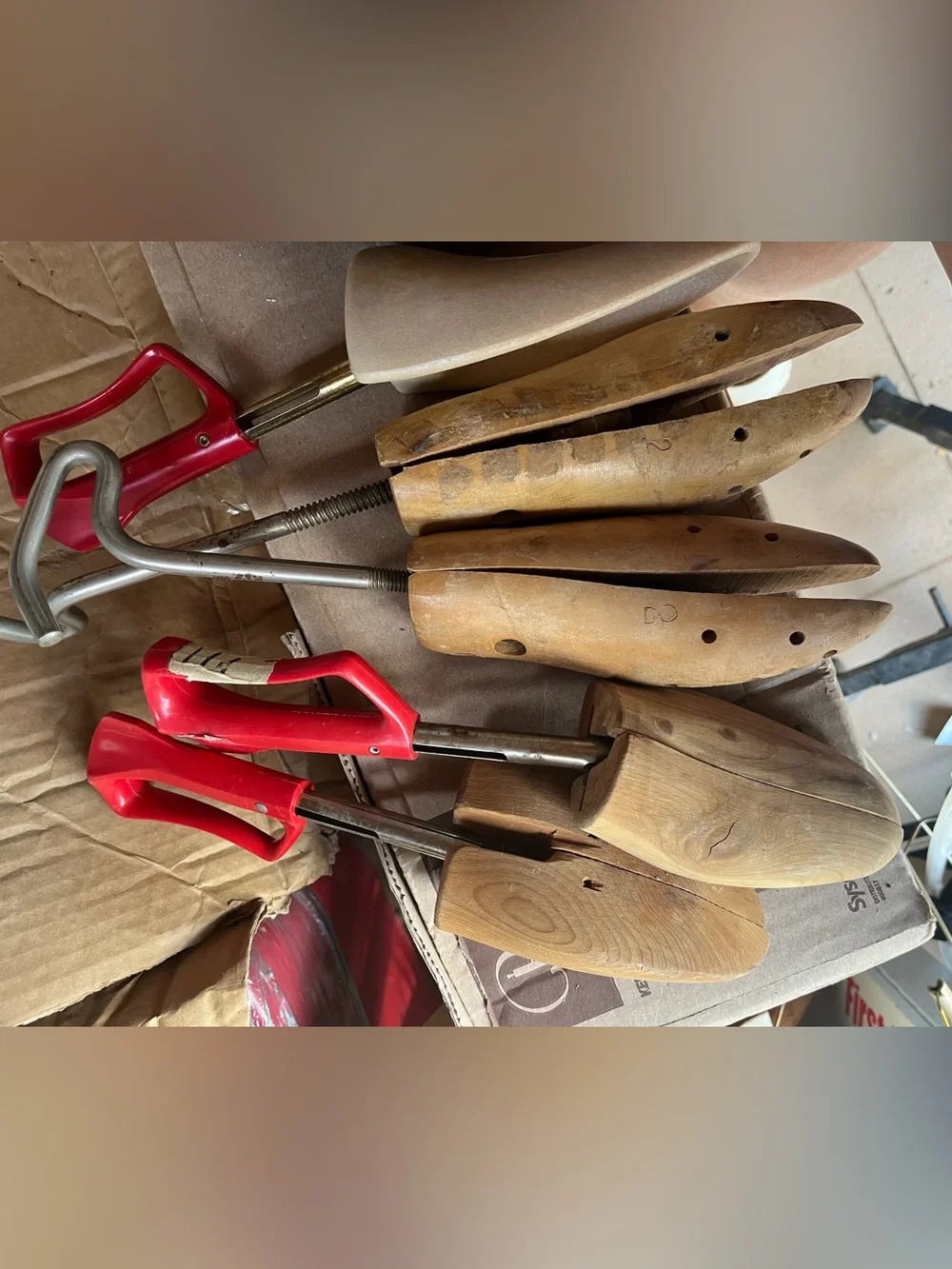 Vintage Red Handle Shoe Stretcher / Shoe Tree - Pack of Wooden Inserts